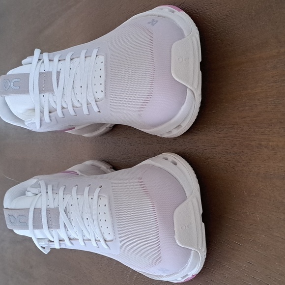 Cloudnova Form 2 - Color: Pearl / Raspberry - Size: Women 7.5 - Picture 3 of 9